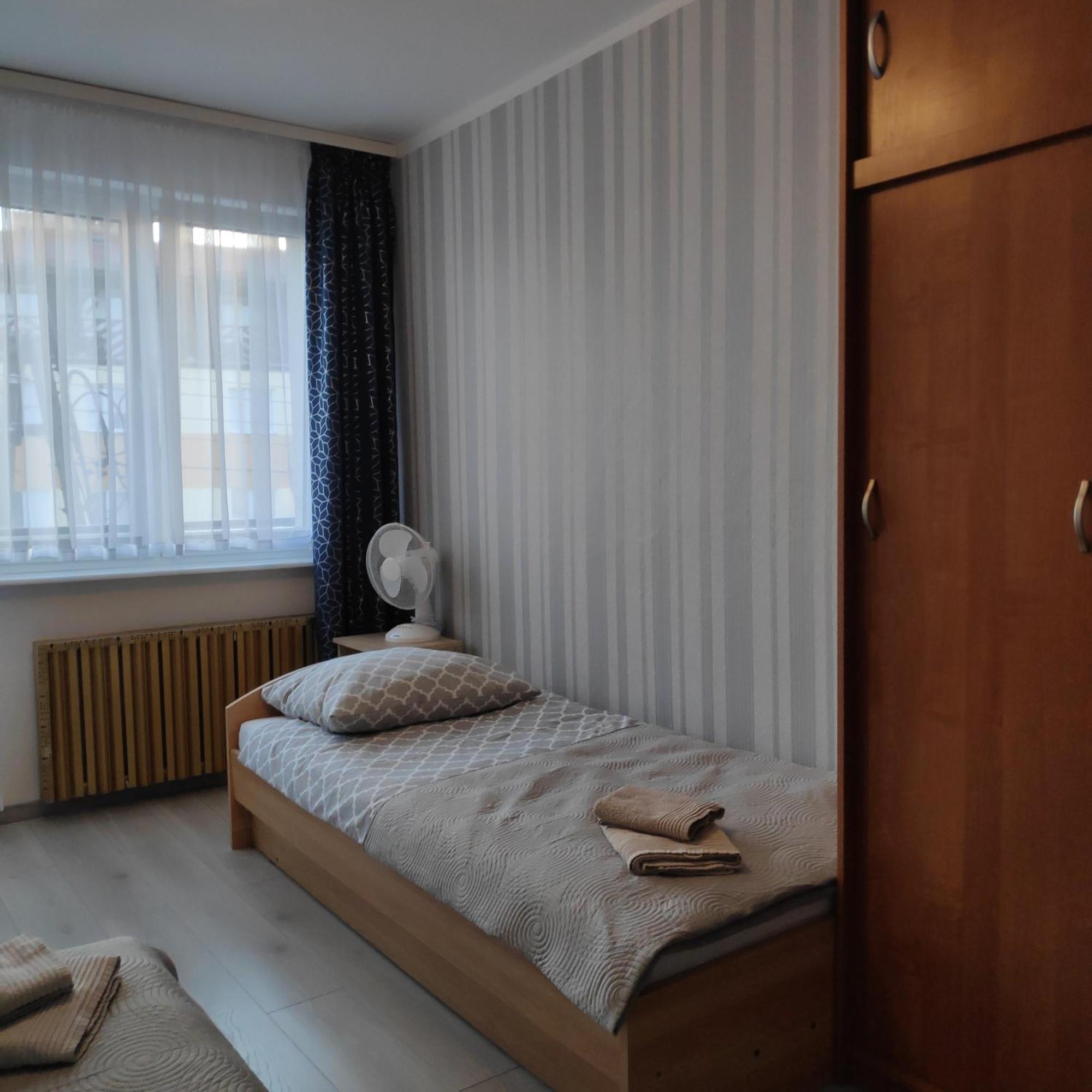 Pokoje Goscinne Moli Łeba Esterno foto