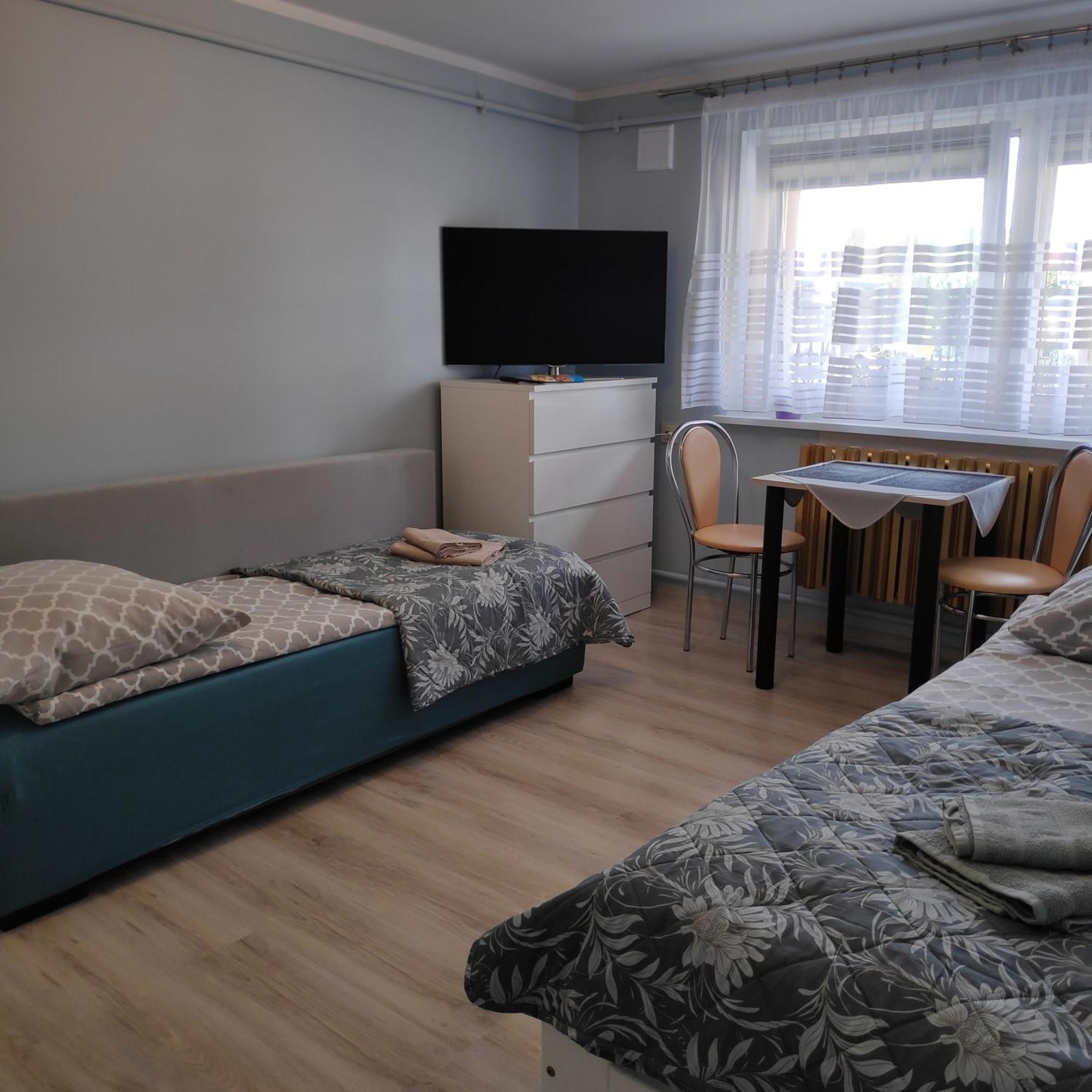 Pokoje Goscinne Moli Łeba Esterno foto